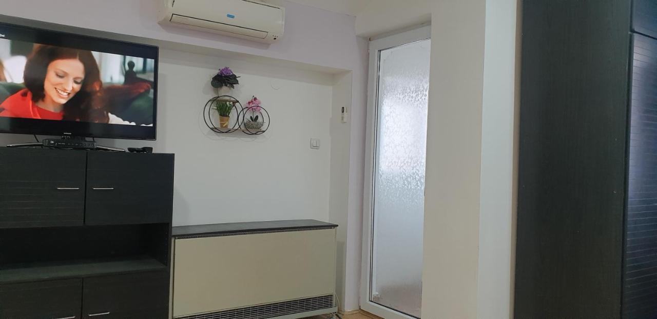 City Center Apartment 3 Nis Exterior photo